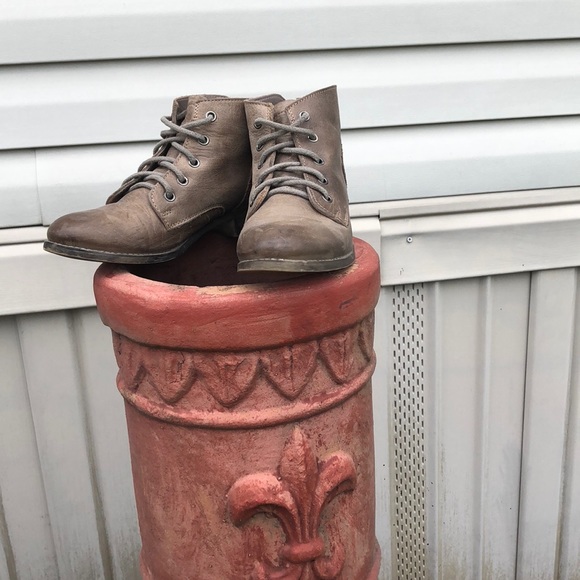 Steve Madden Shoes - Steve Madden Boots